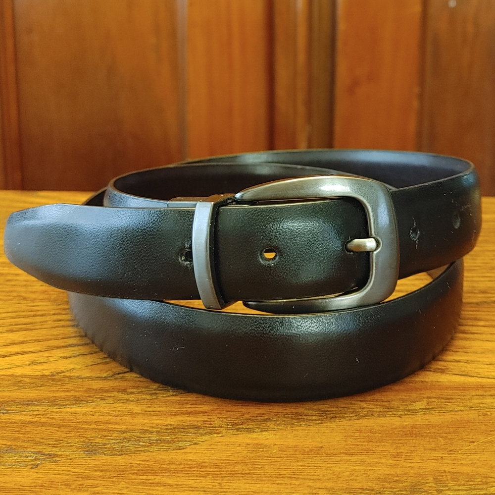 Men's Black Leather? Belt size 38 1-1/4" wide VGC